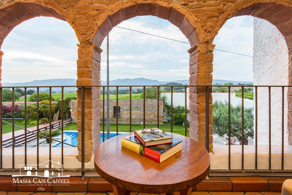Masia Can Canyes & Spa San Lorenzo de Hortons ภายนอก รูปภาพ